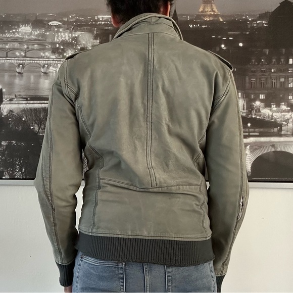 Jacket - Picture 2 of 5